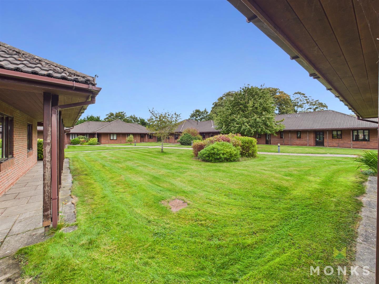 17 Meadowbrook Court Twmpath Lane, Oswestry, SY10 7HD For Sale